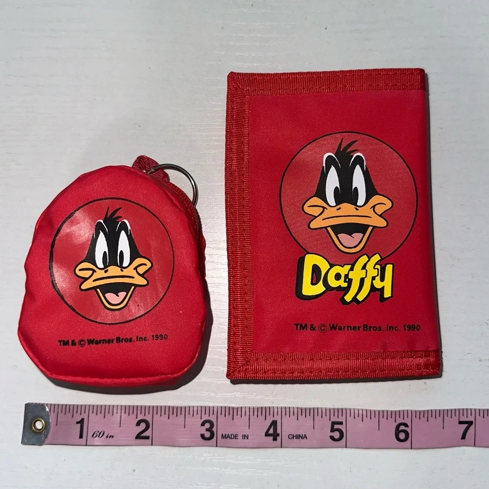 Vintage 1990 Looney Tunes Daffy Wallet & Keychain Set